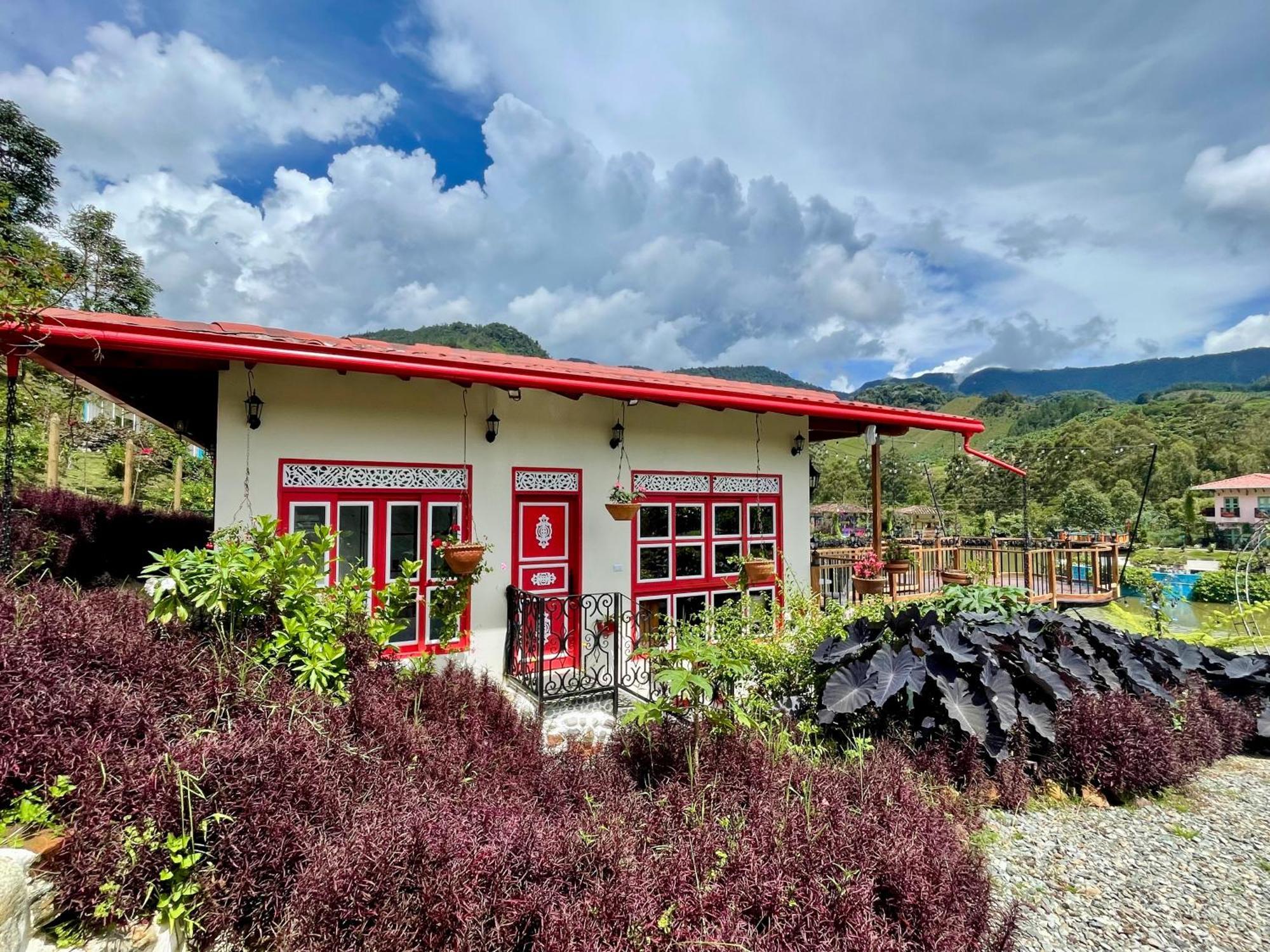 Hotel y Restaurante Lago La Valdivia Jardín Exterior foto