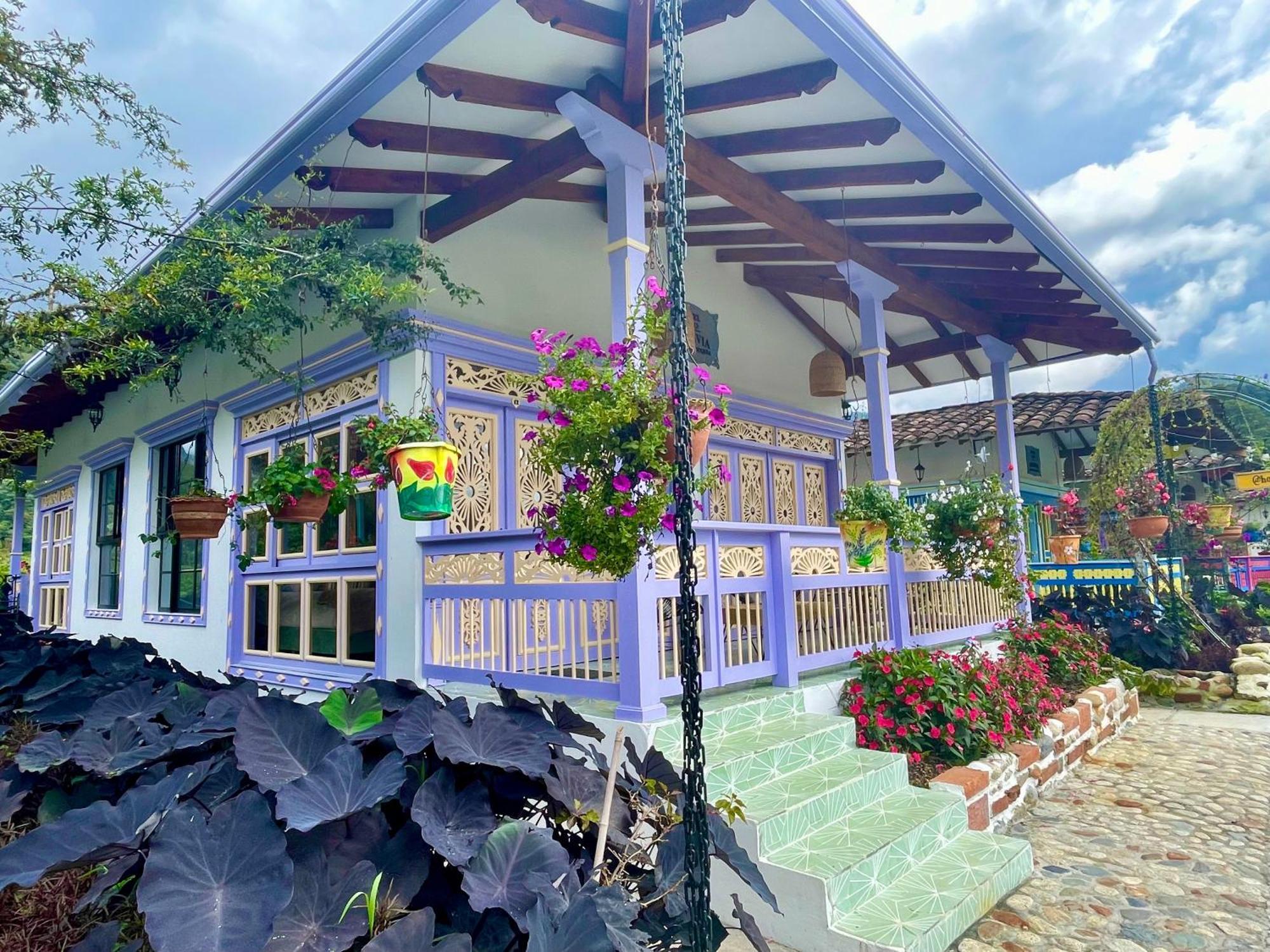 Hotel y Restaurante Lago La Valdivia Jardín Exterior foto